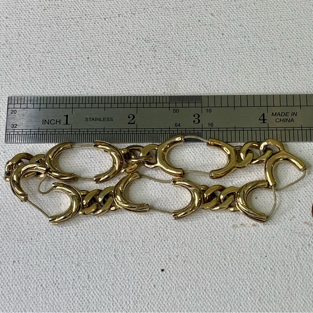 MONET Women's Gold Tone Horseshoe Stretch Link Chain Bracelet Needs Repair VTG - Picture 9 of 10